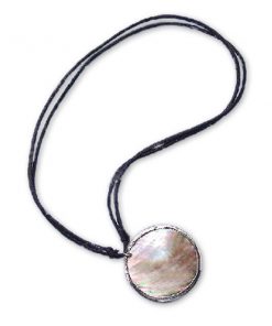 שרשרת צ'וקר תליון צדף דסקית עגולה אם הפנינה