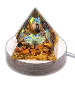 פירמידה לתיעול אנרגיה קריסטל אחלמה בצבעים