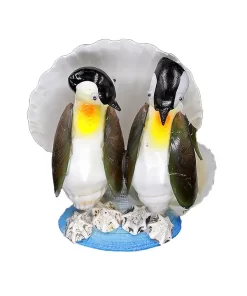 בובה של זוג פינגווינים מצדפים בעבודת יד