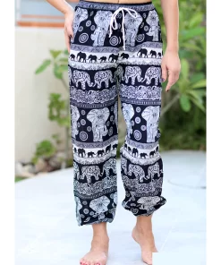 מכנס חוף אוורירי עם עיטורי פילים בשחור ולבן לנשים