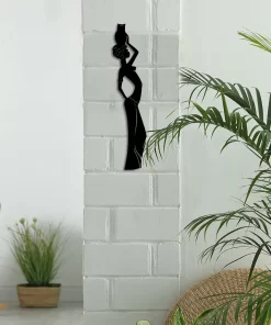 תמונה חיתוך לייזר מתכת דמות אישה אפריקאית